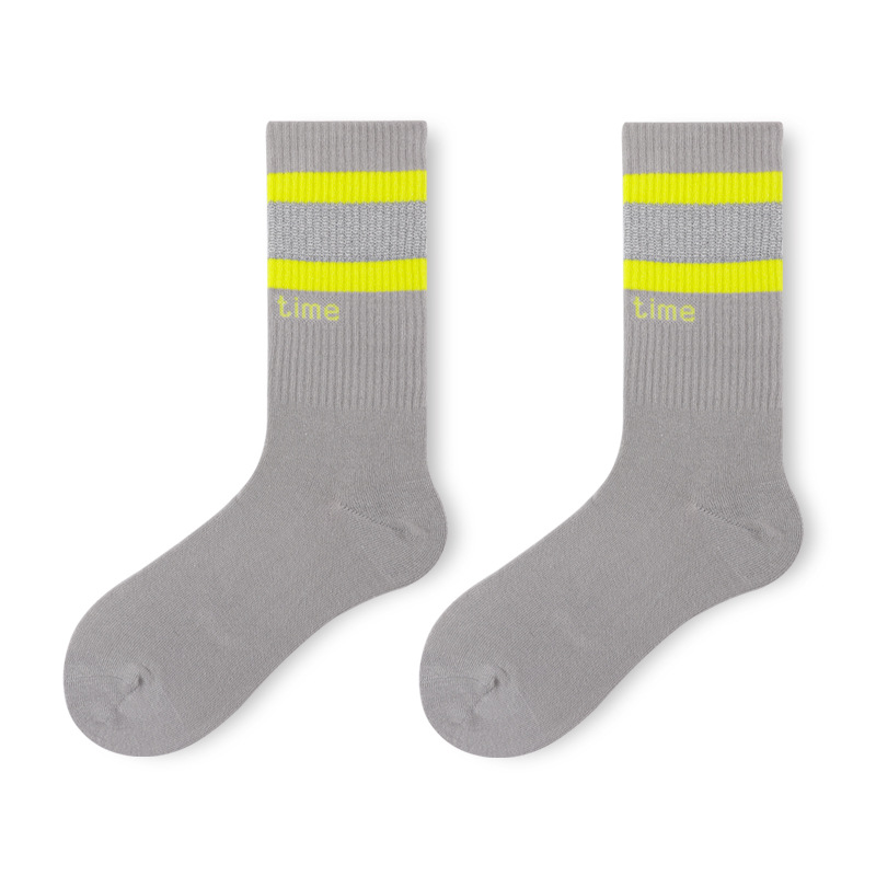 Glad Xvan Reflecting Sports Bars Ins Gypsophila Two Fluorescent Black Sled Street Socks Stockings